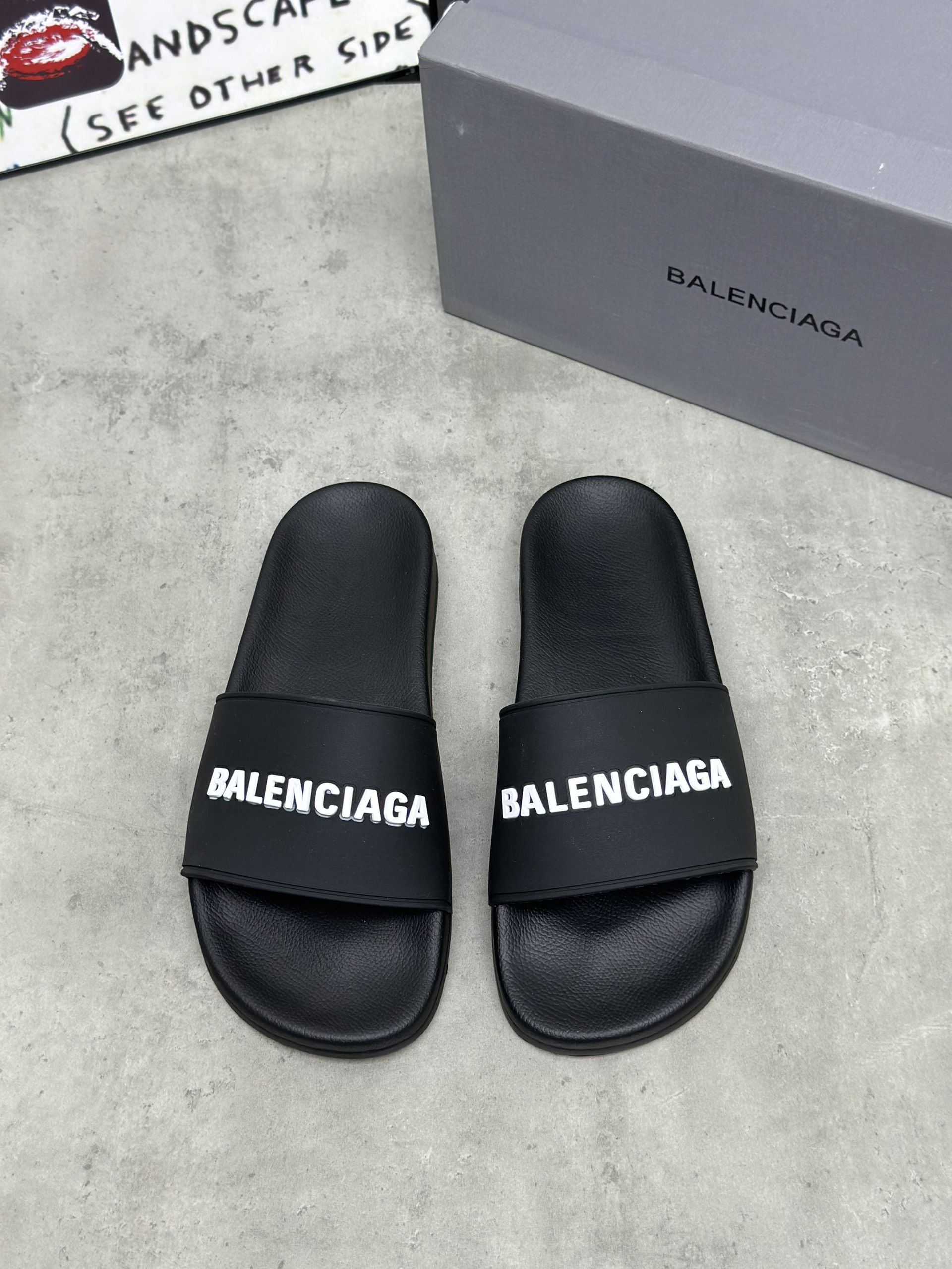 Dép Balenciaga nam họa tiết viền kẻ chữ logo siêu cấp like auth 99 TUNG LUXURY #27 Dép Balenciaga nam họa tiết viền kẻ chữ logo siêu cấp like auth 99 TUNG LUXURY